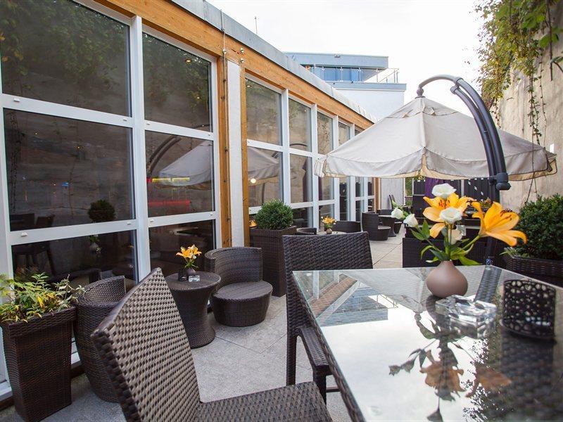 Centro Hotel Ayun Koln Bagian luar foto